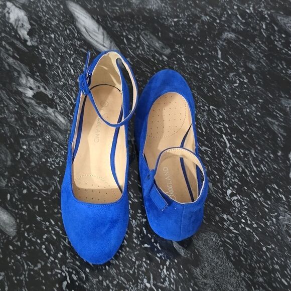 NEW BRAND SHOELAND ADJUSTABLE ANKLE STRAP BUCKLE POINTED Toe LOW WEDGE FLAT G1 - Picture 4 of 15